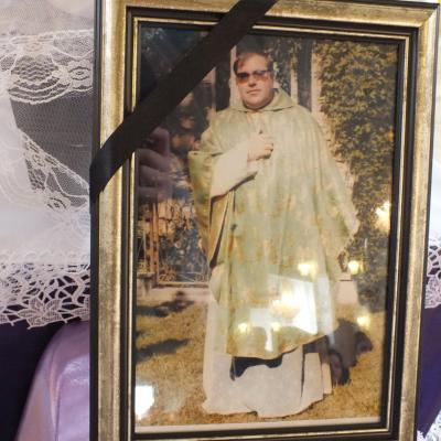 24 octombrie: Oituz: Funeraliile părintelui Mihai Vacaru. Foto: Cătălin Balint