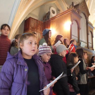 24 octombrie: Oituz: Funeraliile părintelui Mihai Vacaru. Foto: Cătălin Balint