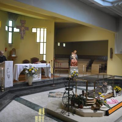 25 octombrie: Oneşti: Pelerinajul persoanelor consacrate la sanctuarul diecezan "Fericitul Ieremia"
