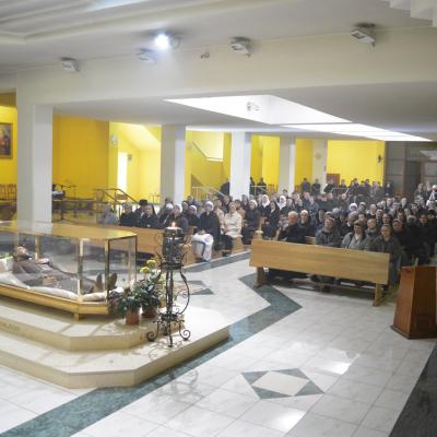 25 octombrie: Oneşti: Pelerinajul persoanelor consacrate la sanctuarul diecezan "Fericitul Ieremia"