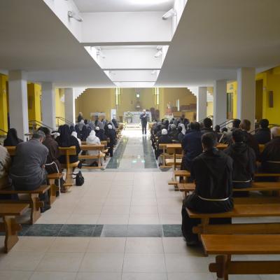 25 octombrie: Oneşti: Pelerinajul persoanelor consacrate la sanctuarul diecezan "Fericitul Ieremia"