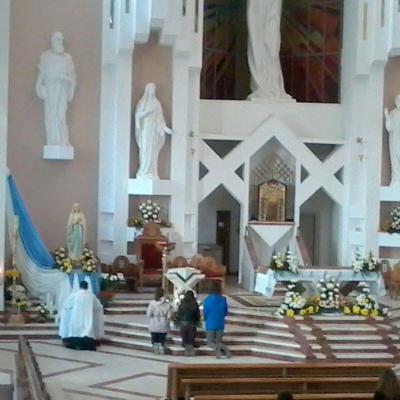 29 octombrie: Bacău (centru): Liceeni în rugăciune