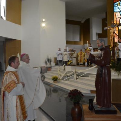 30 octombrie: Oneşti: La 32 de ani de la beatificarea fratelui Ieremia