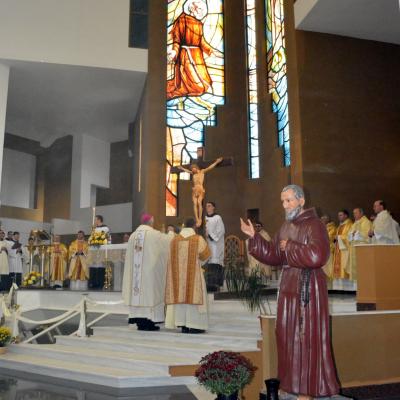 30 octombrie: Oneşti: La 32 de ani de la beatificarea fratelui Ieremia