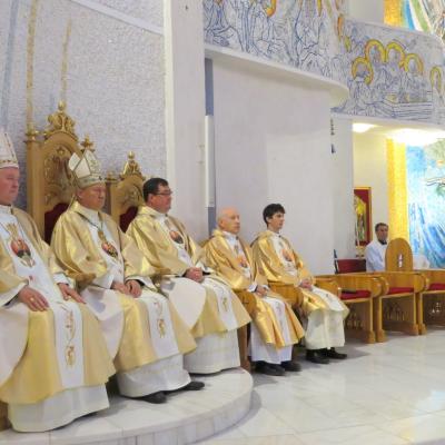 1 noiembrie: Iaşi: Catedrala la jubileul de 10 ani