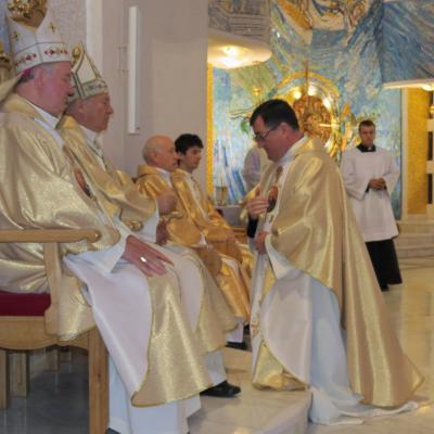 1 noiembrie: Iaşi: Catedrala la jubileul de 10 ani
