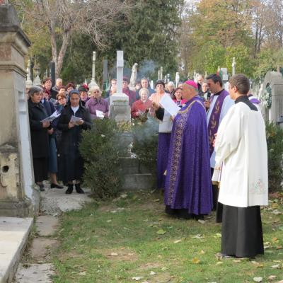 2 noiembrie: Iaşi: Pomenirea tuturor credincioşilor răposaţi