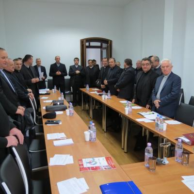 9 noiembrie: Iaşi: Întrunirea membrilor Consiliului Prezbiteral