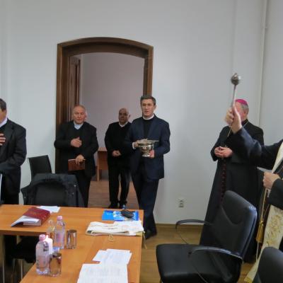 9 noiembrie: Iaşi: Întrunirea membrilor Consiliului Prezbiteral