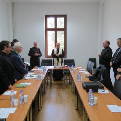 9 noiembrie: Iaşi: Întrunirea membrilor Consiliului Prezbiteral