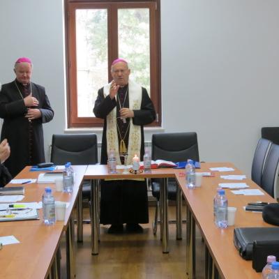 9 noiembrie: Iaşi: Întrunirea membrilor Consiliului Prezbiteral