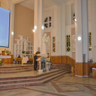 9-15 noiembrie: Bacău: Săptămâna familiei în Parohia "Înălţarea Sfintei Cruci"