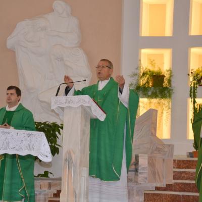 9-15 noiembrie: Bacău: Săptămâna familiei în Parohia "Înălţarea Sfintei Cruci"