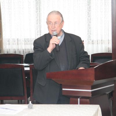 10 noiembrie: Iaşi: Caritas, de 25 de ani în slujba comunităţii. Prima zi a sărbătorii