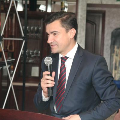 10 noiembrie: Iaşi: Caritas, de 25 de ani în slujba comunităţii. Prima zi a sărbătorii