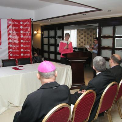 10 noiembrie: Iaşi: Caritas, de 25 de ani în slujba comunităţii. Prima zi a sărbătorii