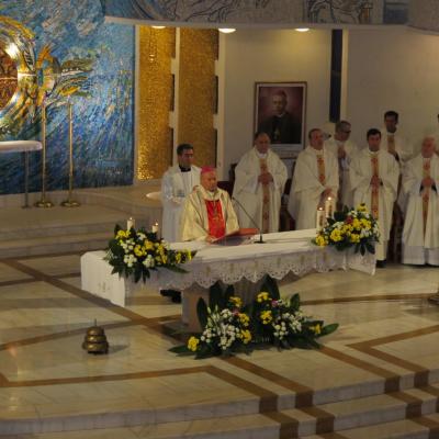 10 noiembrie: Iaşi: Caritas, de 25 de ani în slujba comunităţii. Prima zi a sărbătorii