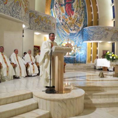 10 noiembrie: Iaşi: Caritas, de 25 de ani în slujba comunităţii. Prima zi a sărbătorii