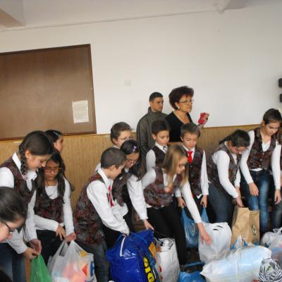 16-20 noiembrie: Iaşi: Copii pentru copii. "Săptămâna legumelor şi fructelor donate"