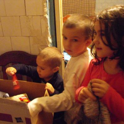 16-20 noiembrie: Iaşi: Copii pentru copii. "Săptămâna legumelor şi fructelor donate"