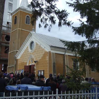 21 noiembrie: Traian (BC): Funeraliile părintelui Albert Lucaci