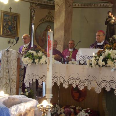 21 noiembrie: Traian (BC): Funeraliile părintelui Albert Lucaci