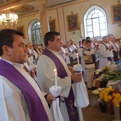 21 noiembrie: Traian (BC): Funeraliile părintelui Albert Lucaci
