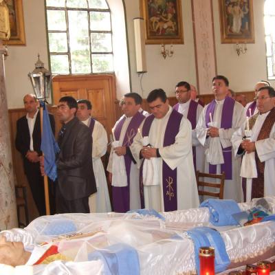 21 noiembrie: Traian (BC): Funeraliile părintelui Albert Lucaci