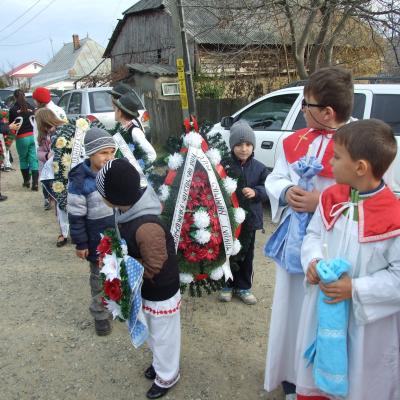 21 noiembrie: Traian (BC): Funeraliile părintelui Albert Lucaci