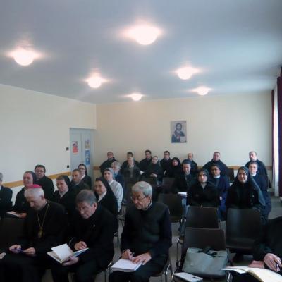 21-22 noiembrie: Traian: Simpozionul "Priorităţi în formarea permanentă a persoanelor consacrate de astăzi"