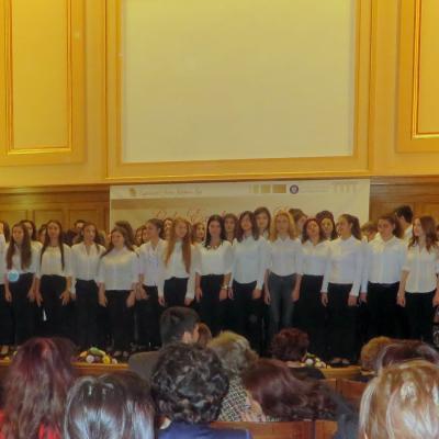 24 noiembrie: Iaşi: Elevi catolici premiaţi la Gala Excelenţei în Educaţie