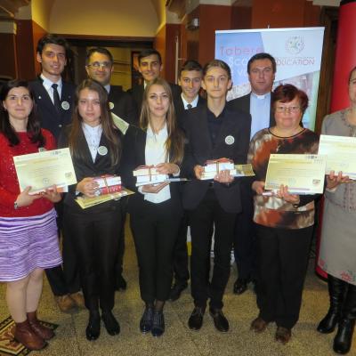 24 noiembrie: Iaşi: Elevi catolici premiaţi la Gala Excelenţei în Educaţie