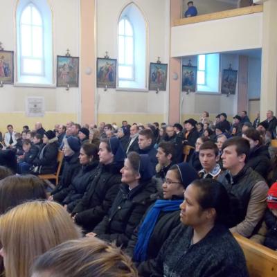 28 noiembrie: Răducăneni: Vizita PS Petru Gherghel în comunitatea Surorilor Misionare "Slujitoarele Duhului Sfânt"