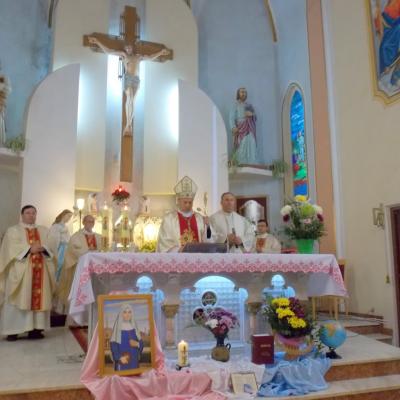 28 noiembrie: Răducăneni: Vizita PS Petru Gherghel în comunitatea Surorilor Misionare "Slujitoarele Duhului Sfânt"