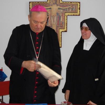 29 noiembrie: Roman: PS Petru Gherghel în vizită la Surorile Clarise