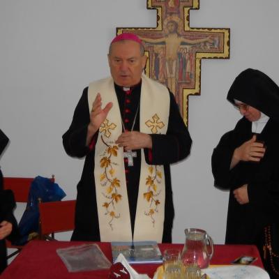 29 noiembrie: Roman: PS Petru Gherghel în vizită la Surorile Clarise