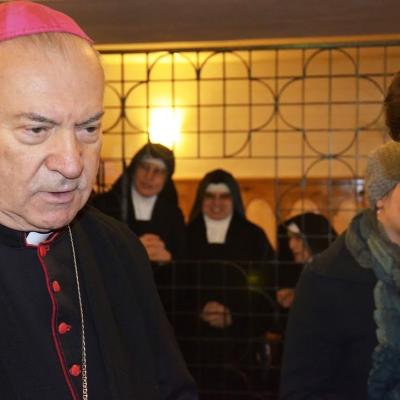 29 noiembrie: Roman: PS Petru Gherghel în vizită la Surorile Clarise