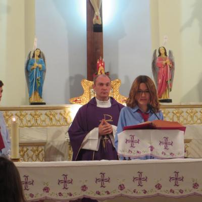 29 noiembrie: Ploscuţeni: Depunerea adeziunii în Acţiunea Catolică a Tinerilor