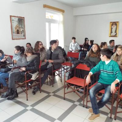 5-6 decembrie: Zile pline de bucurie pentru tinerii din Traian (Neamţ)