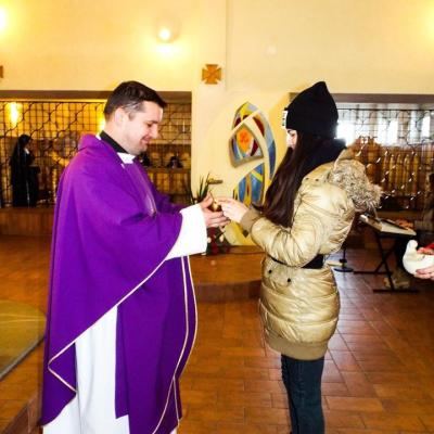5-6 decembrie: Zile pline de bucurie pentru tinerii din Traian (Neamţ)