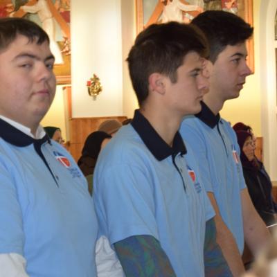 5-6 decembrie: Zile pline de bucurie pentru tinerii din Traian (Neamţ)