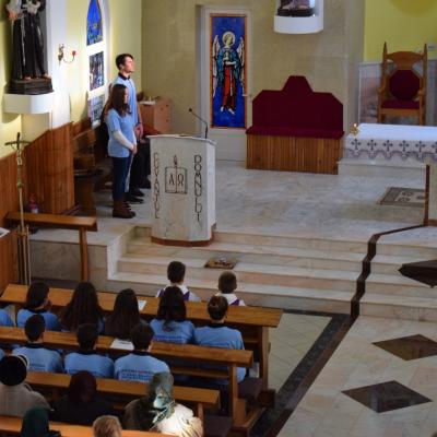 5-6 decembrie: Zile pline de bucurie pentru tinerii din Traian (Neamţ)