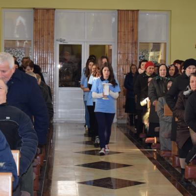 5-6 decembrie: Zile pline de bucurie pentru tinerii din Traian (Neamţ)