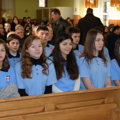 5-6 decembrie: Zile pline de bucurie pentru tinerii din Traian (Neamţ)
