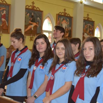 5-6 decembrie: Zile pline de bucurie pentru tinerii din Traian (Neamţ)