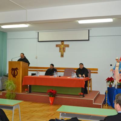 7 decembrie: Roman: Sesiunea ştiinţifică "Sfânta Fecioară Maria, fără de prihană în pietatea populară"