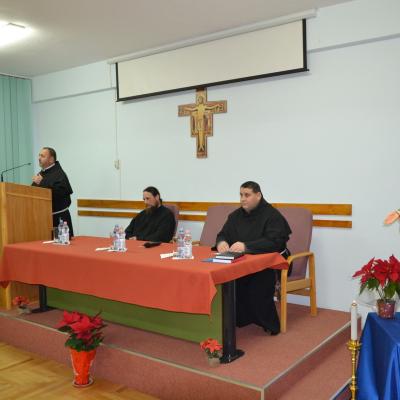 7 decembrie: Roman: Sesiunea ştiinţifică "Sfânta Fecioară Maria, fără de prihană în pietatea populară"