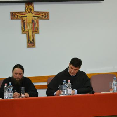 7 decembrie: Roman: Sesiunea ştiinţifică "Sfânta Fecioară Maria, fără de prihană în pietatea populară"