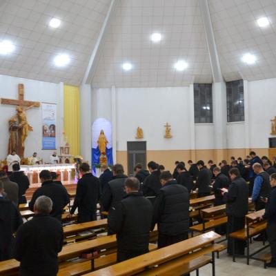 7 decembrie: Roman: Sesiunea ştiinţifică "Sfânta Fecioară Maria, fără de prihană în pietatea populară"