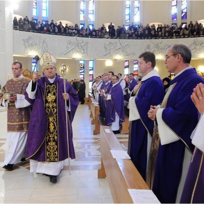 13 decembrie: Iaşi: Deschiderea porţii sfinte a Anului Jubiliar